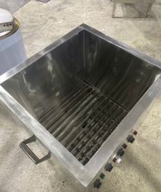 Nồi nấu bánh chưng hình vuông: Xếp nhiều hơn, Lời to hơn dịp Tết 2026.