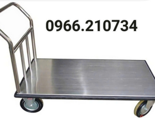 Xe đẩy hàng inox – Giải pháp vận chuyển hiệu quả cho bếp công nghiệp và nhà hàng